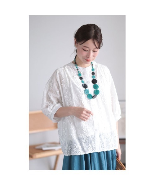 Sawa a la mode（サワアラモード）の「蔦刺繍コットンシャツブラウス（シャツ/ブラウス・レディース・ピンク/ホワイト/ブルー・FREE）」の21枚目の写真