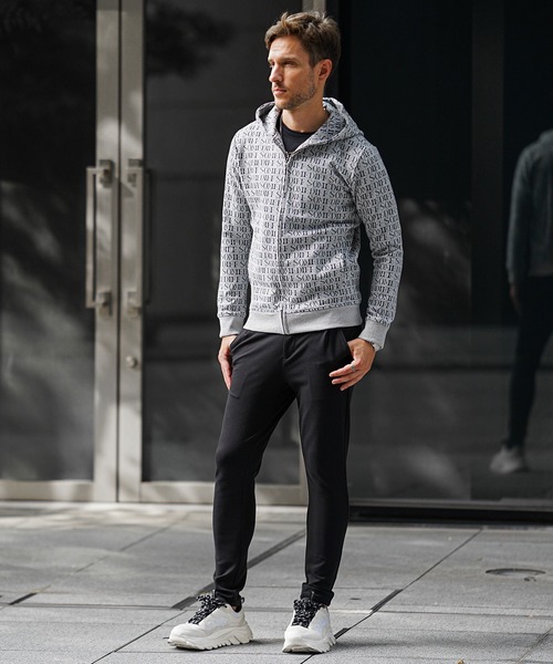 SOMEDIFF（サムディフ）の「【SOMEDIFF】総柄ジャガードフルジップパーカー メンズ（パーカー・メンズ・ホワイト/ネイビー・M/L/XL）」の14枚目の写真