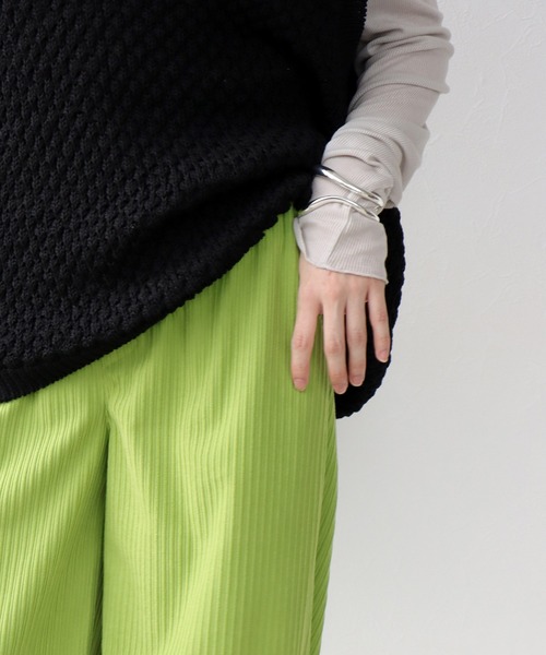 Jines(ジネス)の「ストレッチコーデュロイ イージーパンツ(その他パンツ・レディース・グレー/グリーン・38)」の9枚目の写真