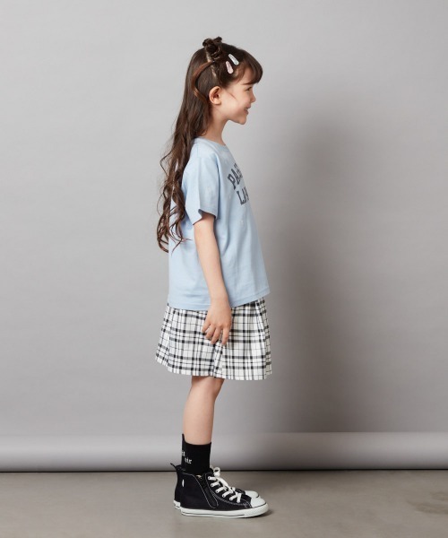 a.v.v（アーヴェヴェ）の「【接触冷感/ジメジメ対策/毛玉になりにくい/安心の綿100％/イージーケア】[140-150]ハート刺繍＆ロゴプリントゆるTシャツ（Tシャツ/カットソー・キッズ・ホワイト/チャコールグレー/ダークインディゴブルー・140/150）」の6枚目の写真