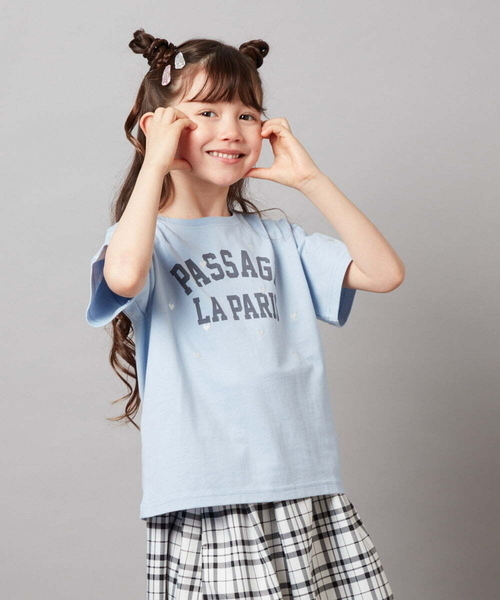 a.v.v（アーヴェヴェ）の「【接触冷感/ジメジメ対策/毛玉になりにくい/安心の綿100％/イージーケア】[140-150]ハート刺繍＆ロゴプリントゆるTシャツ（Tシャツ/カットソー・キッズ・ホワイト/チャコールグレー/ダークインディゴブルー・140/150）」の12枚目の写真