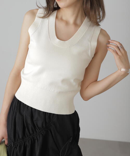 FREE'S MART（フリーズマート）の「◆Uネックノースリーブニット（ニット/セーター・レディース・ホワイト/レッド/グレー・FREE）」の2枚目の写真