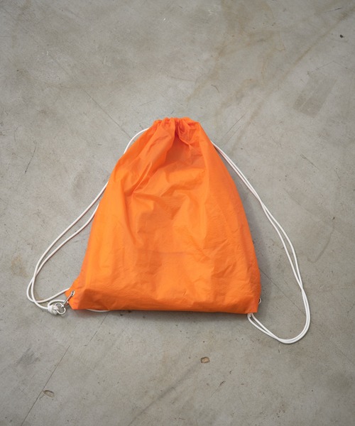 WHIMSIC（ウィムジック）の「【UNISEX】ナイロンナップサック（バックパック/リュック・メンズ・ホワイト/ブルー/オレンジ・ONESIZE）」の7枚目の写真