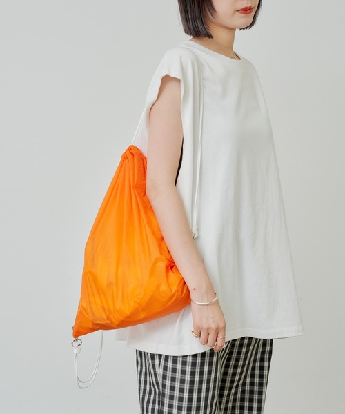 WHIMSIC（ウィムジック）の「【UNISEX】ナイロンナップサック（バックパック/リュック・メンズ・ホワイト/ブルー/オレンジ・ONESIZE）」の8枚目の写真