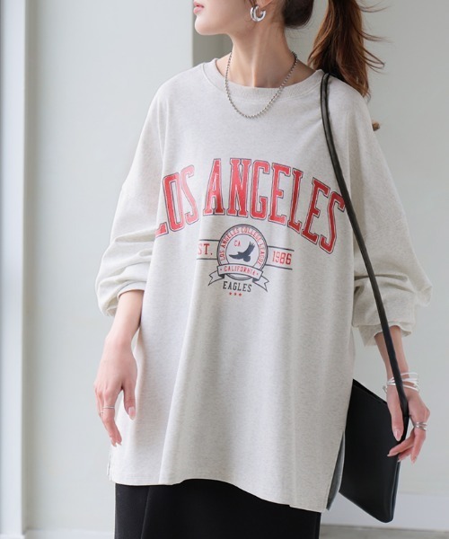 HUG.U(ハグユー)の「【選べる!半袖冷感 / 長袖】ロゴT「オーバーサイズ」(Tシャツ/カットソー・レディース・ベージュ/ネイビー/グレー系その他2/ホワイト/ライトグレー/レッド/ピンク/ライトカーキ/ホワイト系その他/ブラック/グレー系その他/ライトベージュ/ブラック系その他2/ベージュ系その他2/ホワイト系その他2/グレー系その他3/グリーン系その他2・FREE)」の8枚目の写真
