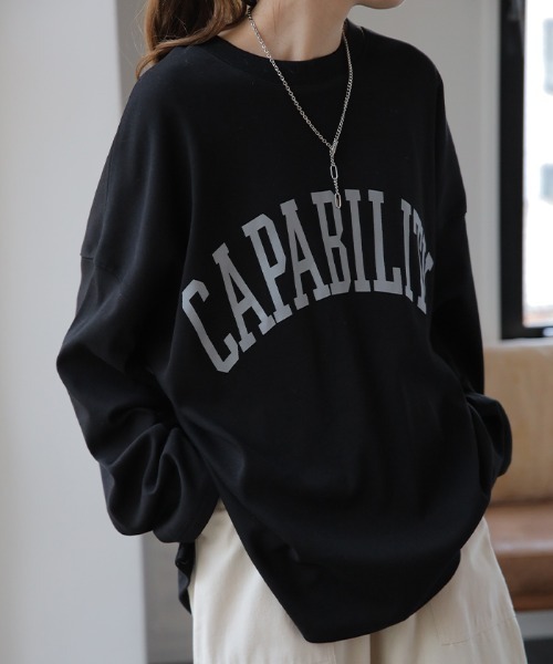 HUG.U(ハグユー)の「【選べる!半袖冷感 / 長袖】ロゴT「オーバーサイズ」(Tシャツ/カットソー・レディース・ベージュ/ネイビー/グレー系その他2/ホワイト/ライトグレー/レッド/ピンク/ライトカーキ/ホワイト系その他/ブラック/グレー系その他/ライトベージュ/ブラック系その他2/ベージュ系その他2/ホワイト系その他2/グレー系その他3/グリーン系その他2・FREE)」の21枚目の写真
