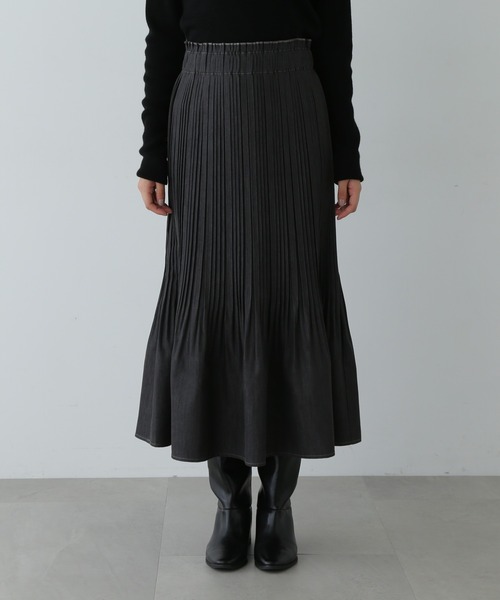 N.(N. Natural Beauty Basic)(エヌエヌナチュラルビューティーベーシック)の「◆デニムプリーツスカート(スカート・レディース・グレー/ワンウォッシュ・MEDIUM)」の9枚目の写真