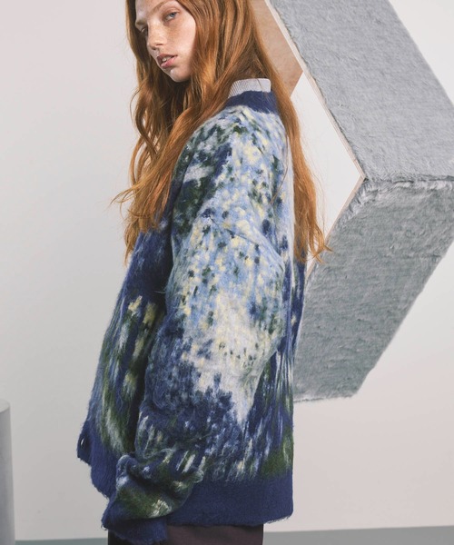 MAISON SPECIAL（メゾンスペシャル）の「《UNISEX》Prime-Over Landscape Painting V-Neck Knit Cardigan/プライムオーバーランドスケープペインティングVネックニットカーディガン 【MAISON SPECIAL/メゾンスペシャル】（カーディガン/ボレロ・メンズ・グレー/ブルー・1/2）」の11枚目の写真