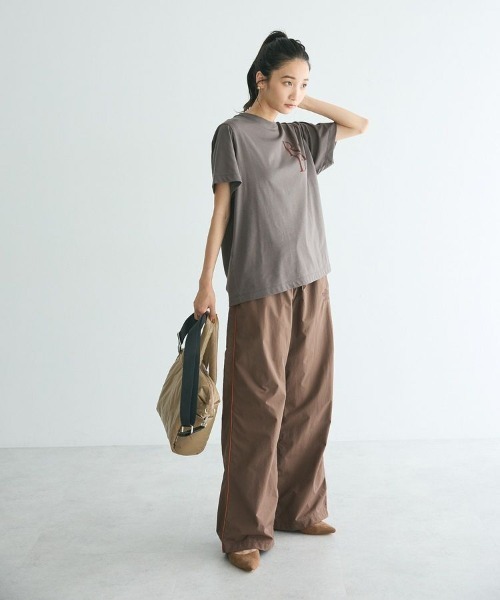 CRAFT STANDARD BOUTIQUE(クラフトスタンダードブティック)の「アソートロゴプリント半袖プルオーバー(Tシャツ/カットソー・レディース・ホワイト/ゴールド/シルバー/チャコールグレー/ブラック・FREE)」の10枚目の写真