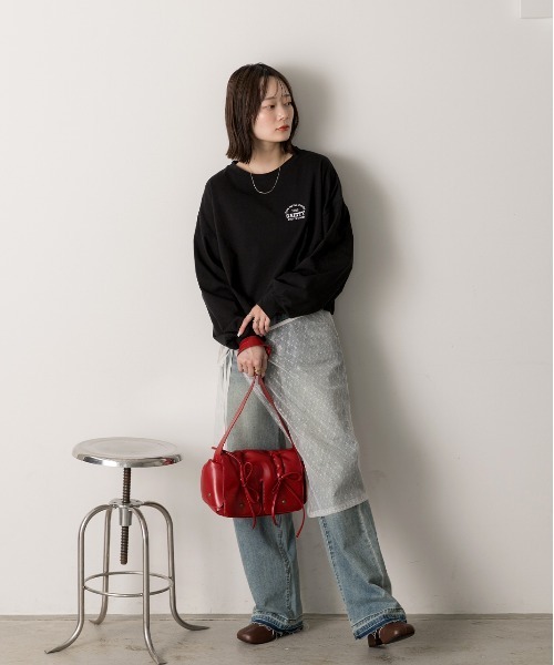 ad thie(アドティエ)の「ロゴ刺繍 ショート丈ロングTシャツ(Tシャツ/カットソー・レディース・ピンク/チャコール/ブラック/オフホワイト・FREE)」の22枚目の写真