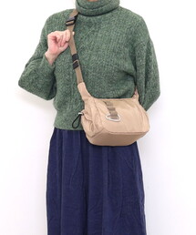 claire カラビナ付ミニショルダーバッグ