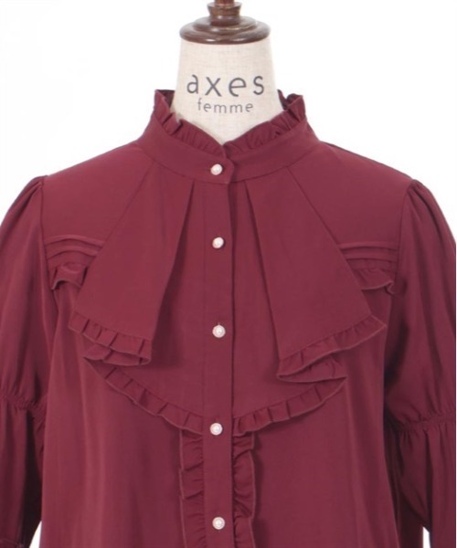 axes femme（アクシーズファム）の「フロントフリル姫袖風