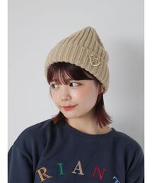 ブローチ付ニットキャップ