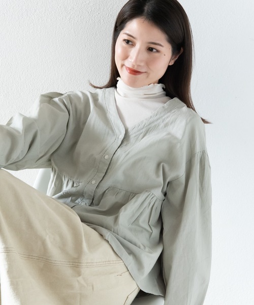 LOSUCA(ロスカ)の「ペプラムギャザーボリュームスリーブブラウス / コットンリネン オールシーズン 大人カジュアル オフィスカジュアル オケージョン ナチュラル フレンチ レトロ シティガール(シャツ/ブラウス・レディース・オレンジ/オフホワイト/グレイッシュベージュ・FREE)」の13枚目の写真