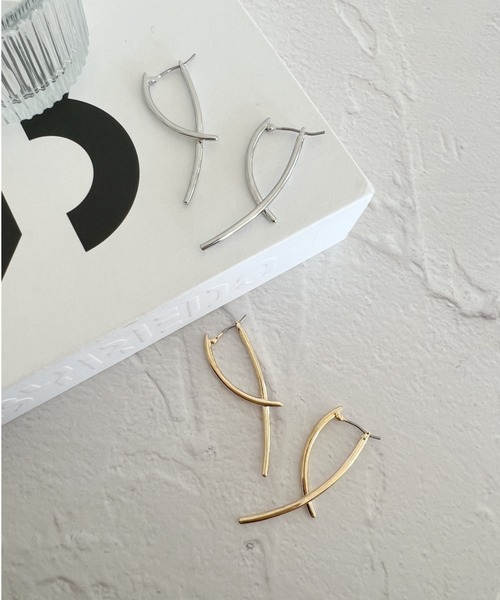 ciite'(シーテ)の「2ラインピアス (両耳用)(ピアス(両耳用)・レディース・シルバー/ゴールド・FREE)」の3枚目の写真