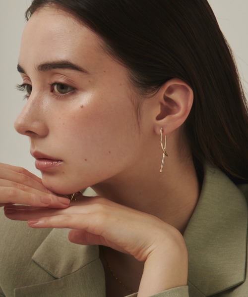 ciite'(シーテ)の「2ラインピアス (両耳用)(ピアス(両耳用)・レディース・シルバー/ゴールド・FREE)」の5枚目の写真