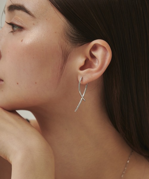 ciite'(シーテ)の「2ラインピアス (両耳用)(ピアス(両耳用)・レディース・シルバー/ゴールド・FREE)」の14枚目の写真