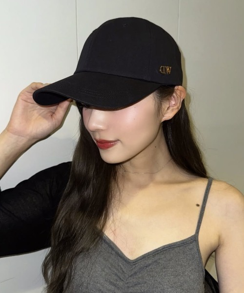 Daniel Wellington(ダニエルウェリントン)の「ダニエルウェリントン スタッズロゴ ベースボールキャップ(キャップ・レディース・ベージュ/ブラック/ブラウン系その他/カーキ/ピンク/ネイビー・FREE)」の14枚目の写真