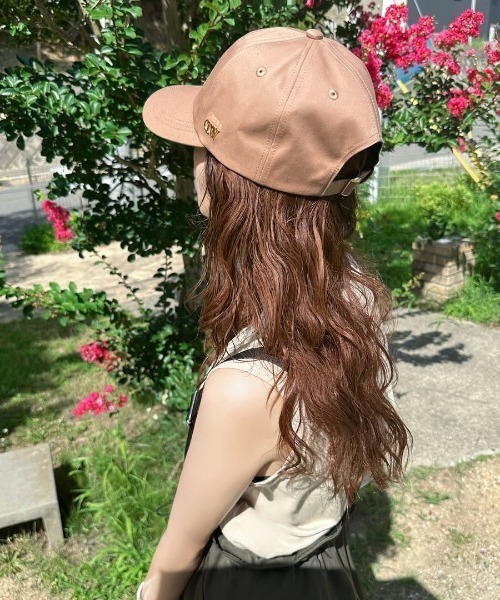 Daniel Wellington(ダニエルウェリントン)の「ダニエルウェリントン スタッズロゴ ベースボールキャップ(キャップ・レディース・ベージュ/ブラック/ブラウン系その他/カーキ/ピンク/ネイビー・FREE)」の20枚目の写真