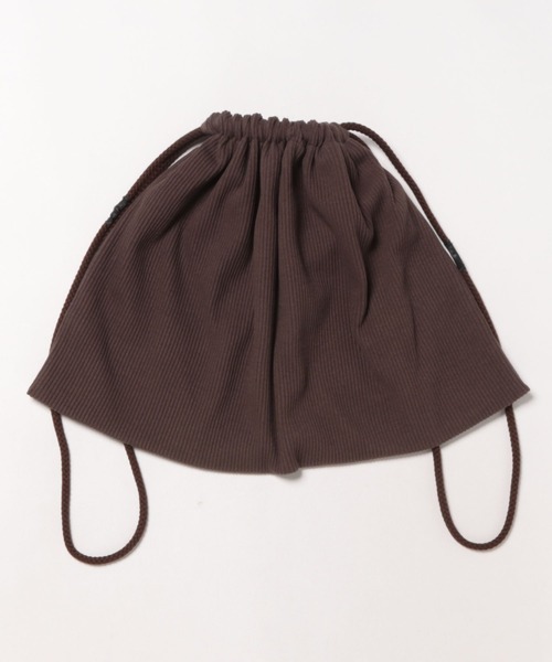 KEnTe（ケンテ）の「Ribbed Drawstring bag（ショルダーバッグ・レディース・アイボリー/ブラック/グリーン系その他/ベージュ/ダークブラウン・ONE SIZE）」の13枚目の写真