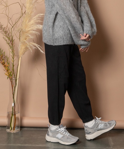 Bou Jeloud（ブージュルード）の「スウェットパンツ（スウェットパンツ・レディース・チャコールグレー/アイボリー/ブラック・38）」の12枚目の写真