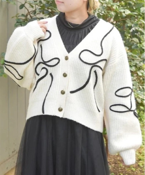 axes femme（アクシーズファム）の「リボンテープ風刺繍ニットカーディガン（カーディガン/ボレロ・レディース・杢グレー/ブラック/ベージュ・FREE）」の4枚目の写真