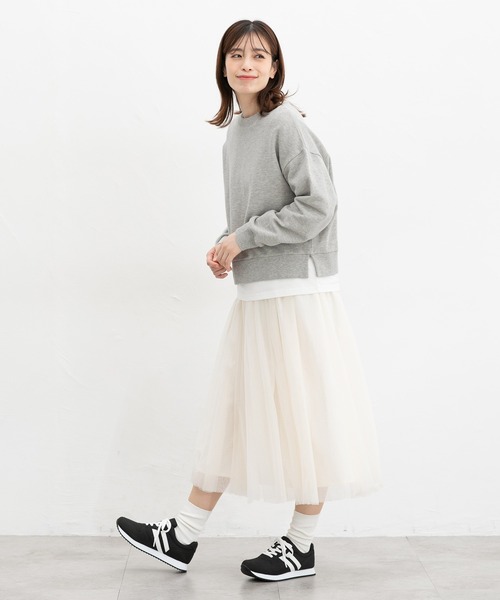 Honeys（ハニーズ）の「ショート丈ゆるスウェット（スウェット・レディース・イエロー/オフホワイト/ブラック/ピンク/杢グレー・L/S/M）」の17枚目の写真