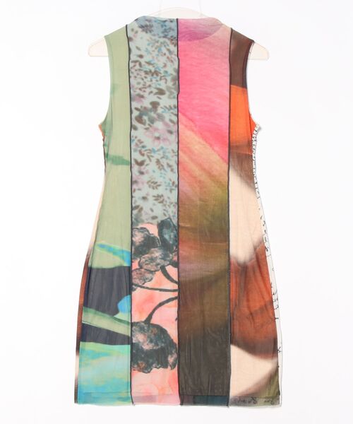 Desigual（デシグアル）の「アートコラージュ ミニドレス（ワンピース・レディース・グリーン・XL/L/M/S/XS）」の6枚目の写真
