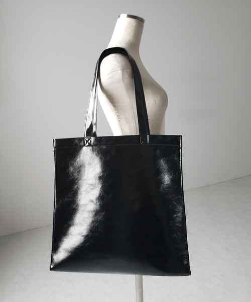 me+em select（ミームセレクト）の「※※【 ２color ／ 大容量 】フェイクレザービッグスクエアトートバッグ ／ fake leather big square tote bag（トートバッグ・レディース・アイボリー/ブラック・FREE）」の18枚目の写真