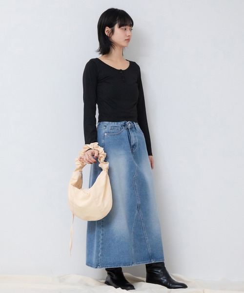 HEILIS(ヘイリス)の「ヘンリーネックロングTシャツ / 長袖 ロンT クロップド ショート丈 カットソー レディース 白 黒 グレー 秋服 冬服 春服 透け感(Tシャツ/カットソー・レディース・ホワイト/グレー/ブラック・FREE)」の13枚目の写真
