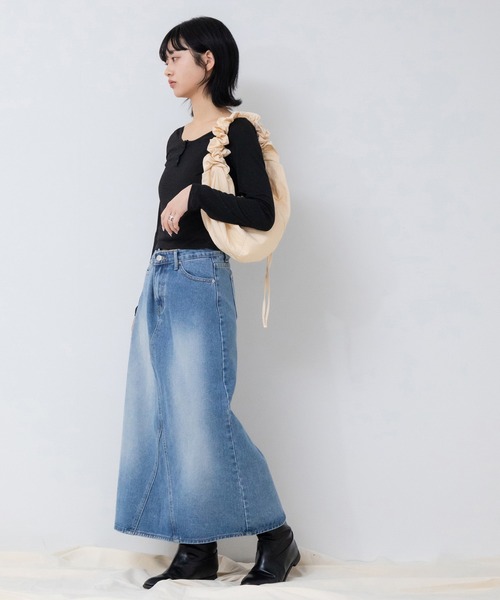HEILIS(ヘイリス)の「ヘンリーネックロングTシャツ / 長袖 ロンT クロップド ショート丈 カットソー レディース 白 黒 グレー 秋服 冬服 春服 透け感(Tシャツ/カットソー・レディース・ホワイト/グレー/ブラック・FREE)」の14枚目の写真
