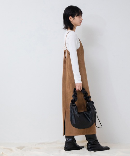 HEILIS(ヘイリス)の「ヘンリーネックロングTシャツ / 長袖 ロンT クロップド ショート丈 カットソー レディース 白 黒 グレー 秋服 冬服 春服 透け感(Tシャツ/カットソー・レディース・ホワイト/グレー/ブラック・FREE)」の7枚目の写真