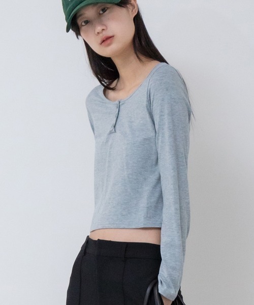 HEILIS(ヘイリス)の「ヘンリーネックロングTシャツ / 長袖 ロンT クロップド ショート丈 カットソー レディース 白 黒 グレー 秋服 冬服 春服 透け感(Tシャツ/カットソー・レディース・ホワイト/グレー/ブラック・FREE)」の17枚目の写真