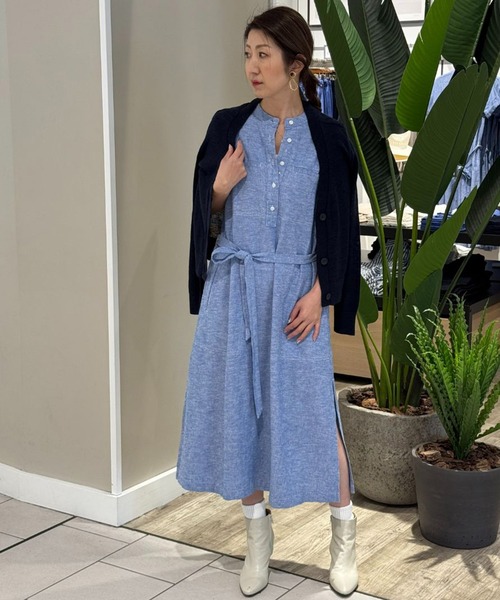 BANANA REPUBLIC FACTORY STORE（バナナリパブリック ファクトリーストア）の「BANANA REPUBLIC FACTORY STORE　　リネンブレンド ユーティリティミディシフトワンピース（ワンピース・レディース・ネイビー/ブルー・XS/S/M/L）」の4枚目の写真