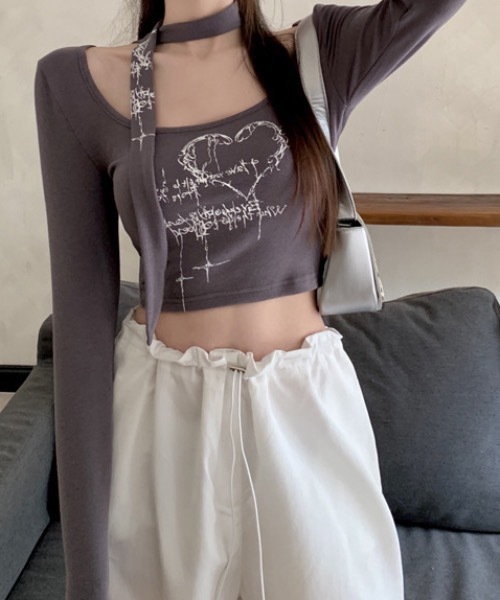 lilful(リルフル)の「スカーフ付 コンパクトフロントプリントロンT(Tシャツ/カットソー・レディース・アイボリー/グレー・L/M/S)」の15枚目の写真
