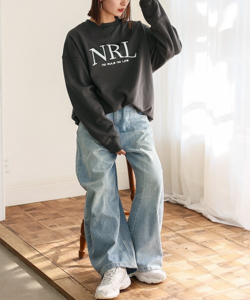No Rule No Line（ノール－ルノーライン）の「フロントカレッジロゴデザイン スウェット トレーナー（スウェット・レディース・グレー/チャコール・FREE）」の6枚目の写真
