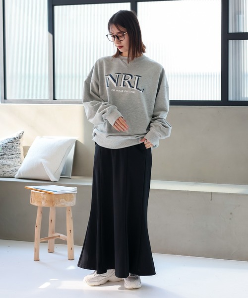 No Rule No Line（ノール－ルノーライン）の「フロントカレッジロゴデザイン スウェット トレーナー（スウェット・レディース・グレー/チャコール・FREE）」の13枚目の写真