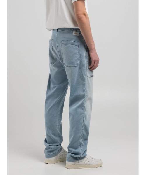 REPLAY(リプレイ)の「ストレートフィット ストレッチデニム(デニムパンツ・メンズ・ライトブルー・W28xL30/W30xL30/W32xL30/W34xL30)」の3枚目の写真