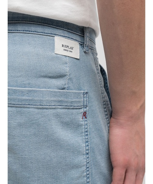 REPLAY(リプレイ)の「ストレートフィット ストレッチデニム(デニムパンツ・メンズ・ライトブルー・W28xL30/W30xL30/W32xL30/W34xL30)」の7枚目の写真