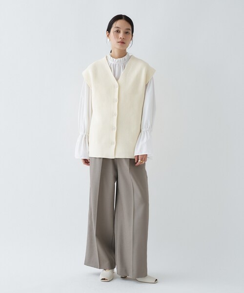 cloenc（クロエンス）の「【手洗い可】ミドルゲージニットジレ（ベスト・レディース・ナチュラル/チャコールグレー/ホワイト・02）」の7枚目の写真