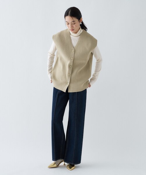 cloenc（クロエンス）の「【手洗い可】ミドルゲージニットジレ（ベスト・レディース・ナチュラル/チャコールグレー/ホワイト・02）」の13枚目の写真