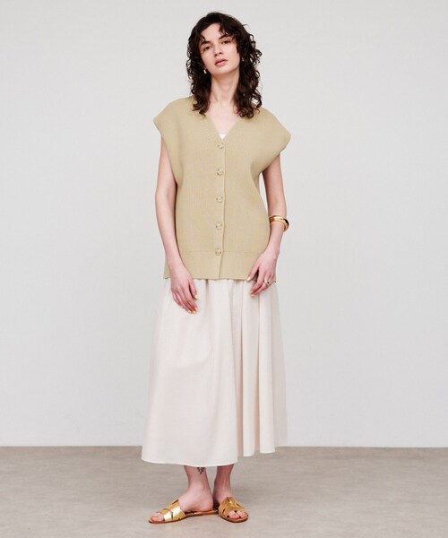 cloenc（クロエンス）の「【手洗い可】ミドルゲージニットジレ（ベスト・レディース・ナチュラル/チャコールグレー/ホワイト・02）」の3枚目の写真