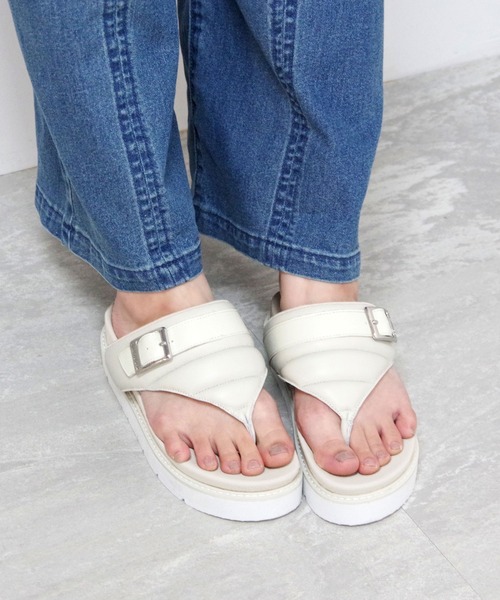Minnetonka（ミネトンカ）の「MINNETONKA ミネトンカ / プラットフォームパファートングサンダル ビーチサンダル 25M03（サンダル・レディース・ホワイト/ブラック/ブルー/シルバー・5/6/7/8/9）」の17枚目の写真