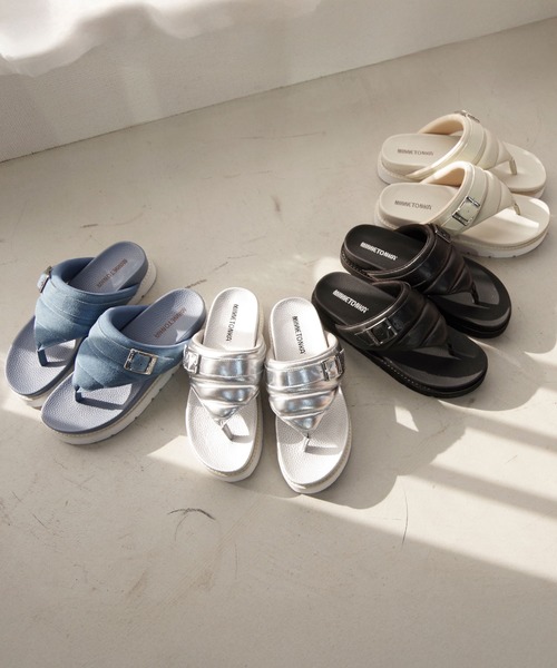 Minnetonka（ミネトンカ）の「MINNETONKA ミネトンカ / プラットフォームパファートングサンダル ビーチサンダル 25M03（サンダル・レディース・ホワイト/ブラック/ブルー/シルバー・5/6/7/8/9）」の15枚目の写真