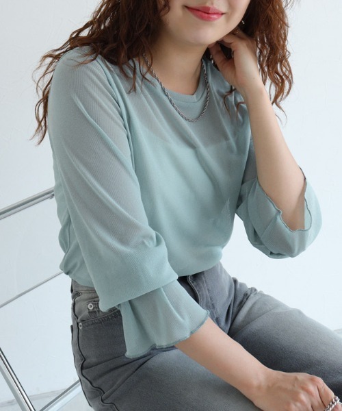 Pierrot(ピエロ)の「クルーネックフレアスリーブシアーカットソー(Tシャツ/カットソー・レディース・ブラック系その他/ブルー系その他/グレー系その他/アイボリー系/ブラック系その他2・L/M)」の5枚目の写真