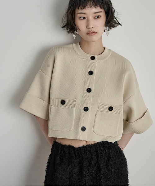 THE YOn（ザヨン）の「ゴム編み半袖クロップドニットカーディガン（カーディガン/ボレロ・レディース・ベージュ/オレンジ/アイボリー/ブラック/ボルドー・FREE）」の11枚目の写真