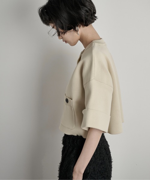 THE YOn（ザヨン）の「ゴム編み半袖クロップドニットカーディガン（カーディガン/ボレロ・レディース・ベージュ/オレンジ/アイボリー/ブラック/ボルドー・FREE）」の14枚目の写真