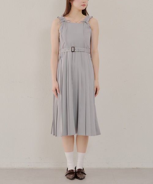 Another Branch olive des olive（アナザーブランチオリーブデオリーブ）の「肩ひもフリルプリーツＪＳＫ（ワンピース・レディース・ブラック/サックスブルー/グレイッシュベージュ・FREE）」の22枚目の写真