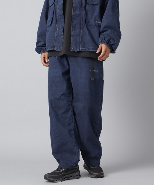 NUMERALS（ヌメラルズ）の「【NUMERALS】デニムクライミングパンツ（その他パンツ・メンズ・ネイビー/ブラック・MEDIUM/LARGE）」の2枚目の写真