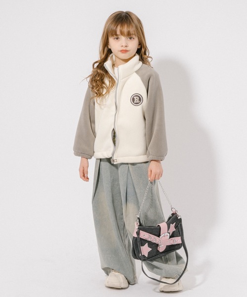 URBAN CHERRY(アーバンチェリー)の「タックルーズデニムパンツ(デニムパンツ・キッズ・ブルー・120cm/150cm/130cm/140cm/160cm)」の7枚目の写真